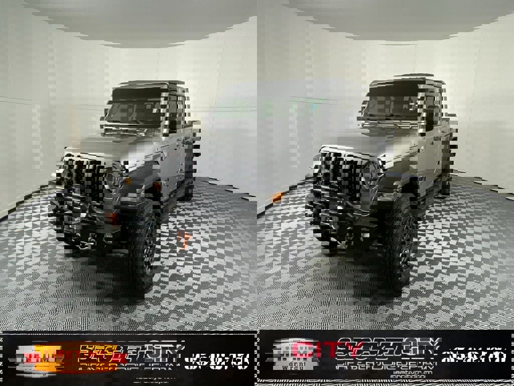 Used 2020 Jeep Gladiator Sport w/ Quick Order Package 24S image 3