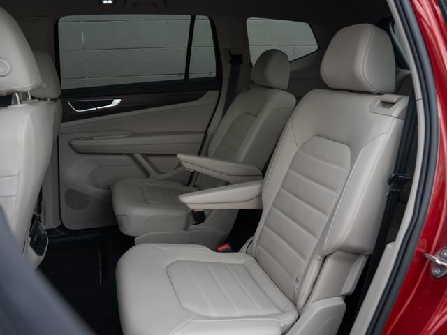 Used 2024 Volkswagen Atlas SEL AWD/4WD image 18