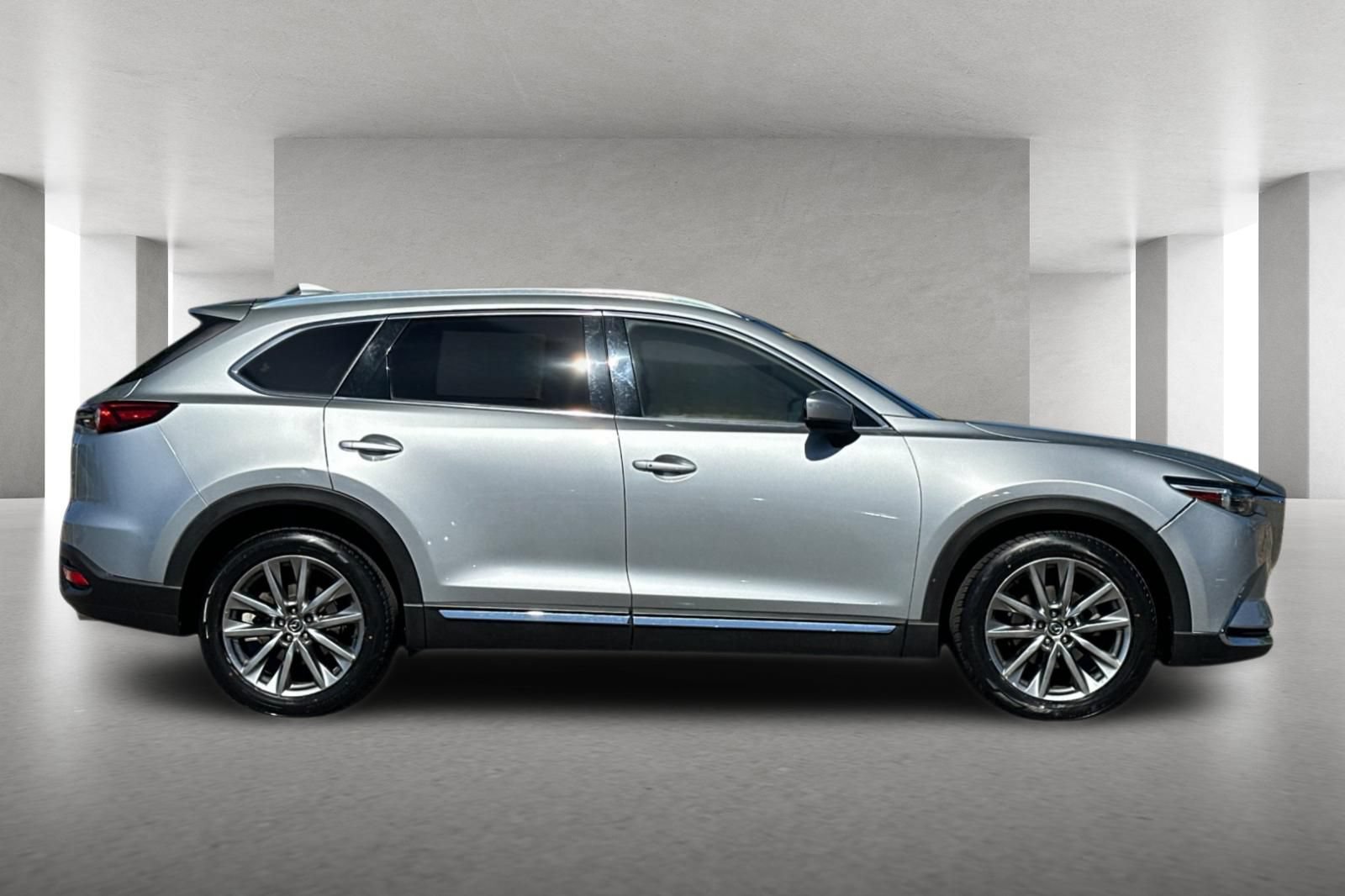Used 2017 MAZDA CX-9 Signature AWD/4WD image 3