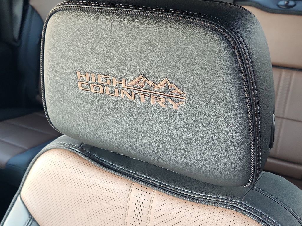 Certified 2024 Chevrolet Silverado 3500 High Country w/ High Country Premium Package image 24