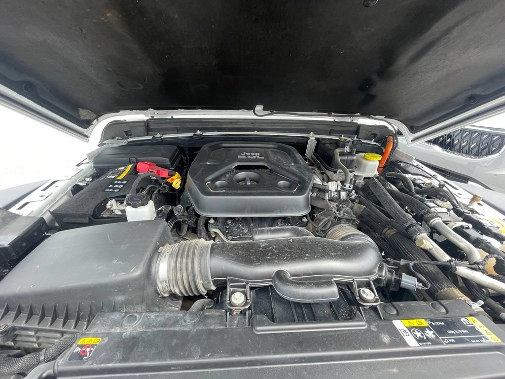 Used 2023 Jeep Wrangler Unlimited Rubicon 4xe AWD/4WD image 31