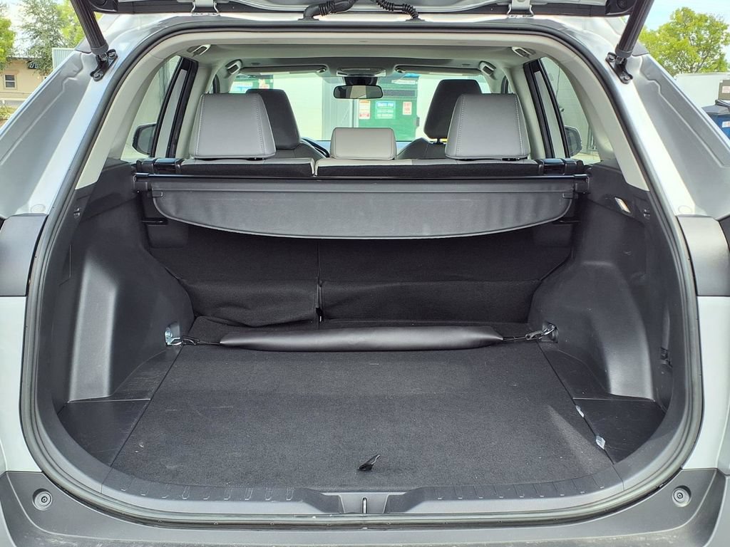 Used 2023 Toyota RAV4 XLE Premium FWD image 17