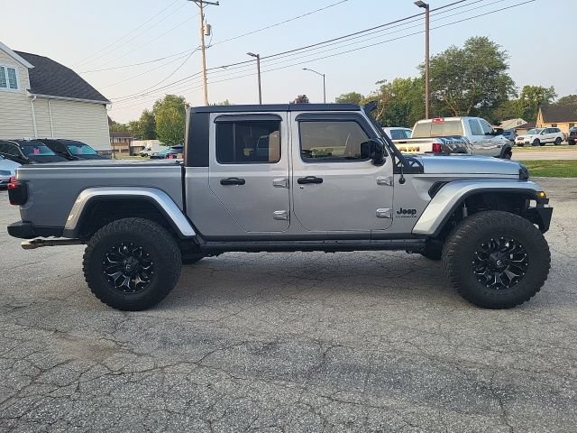 Used 2020 Jeep Gladiator Overland AWD/4WD image 2