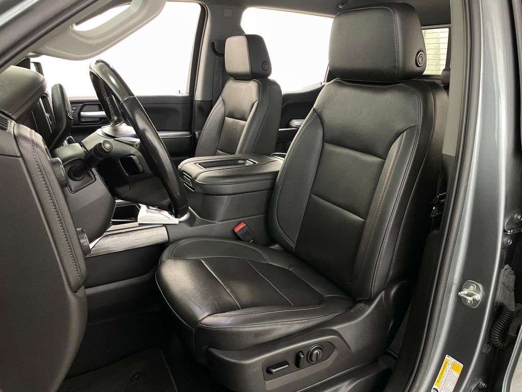 Certified 2021 Chevrolet Silverado 1500 LTZ w/ Technology Package AWD/4WD image 29