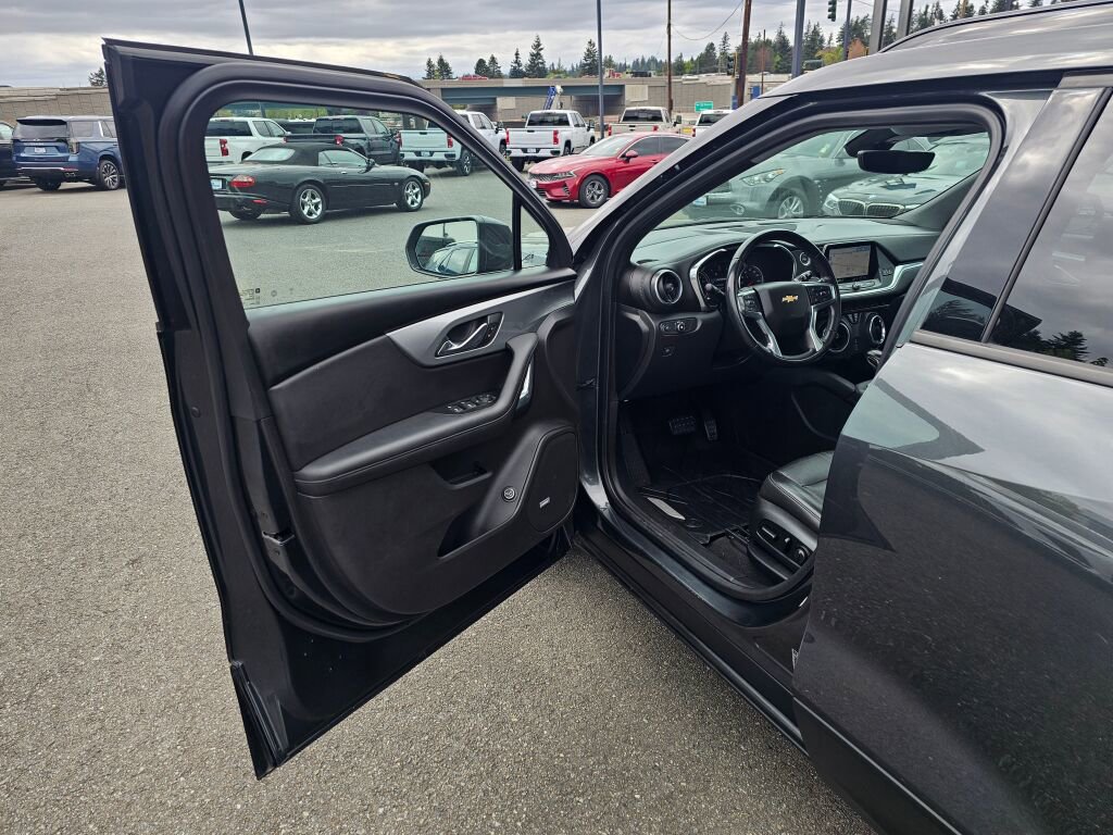 Used 2019 Chevrolet Blazer LT w/ Sun and Wheels Package AWD/4WD image 21