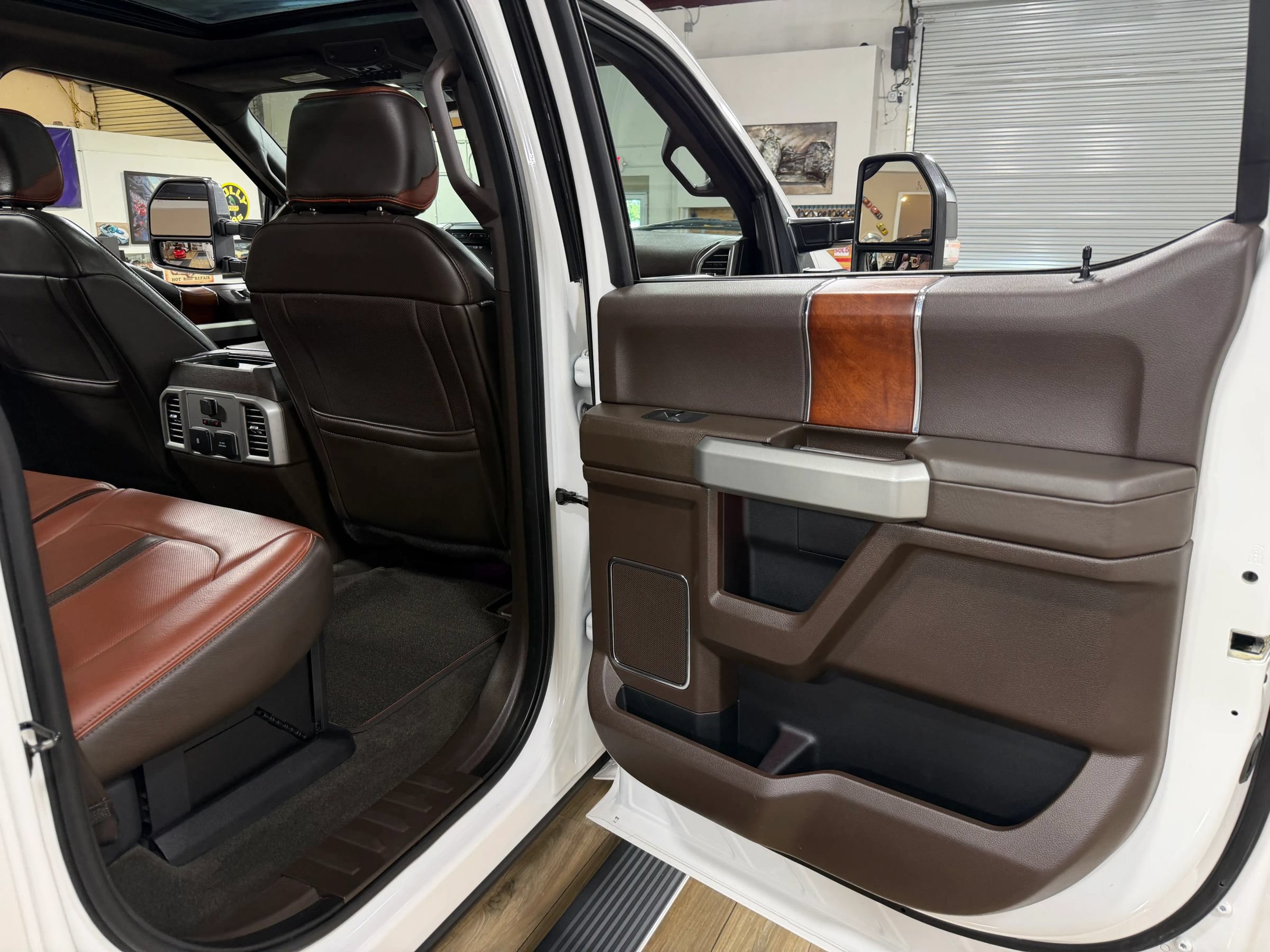 Used 2018 Ford F250 King Ranch w/ King Ranch Ultimate Package AWD/4WD image 18