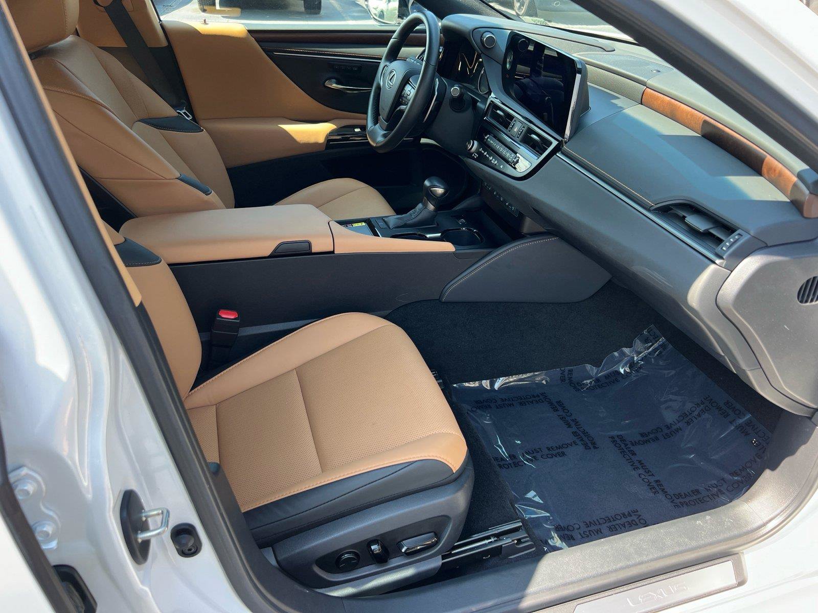Certified 2025 Lexus ES 350 w/ Premium Package FWD image 13