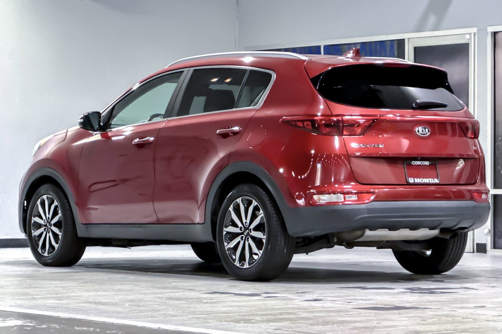 Used 2018 Kia Sportage EX FWD image 3