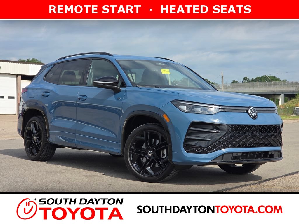 Used 2025 Volkswagen Tiguan SE R-Line AWD/4WD image 1