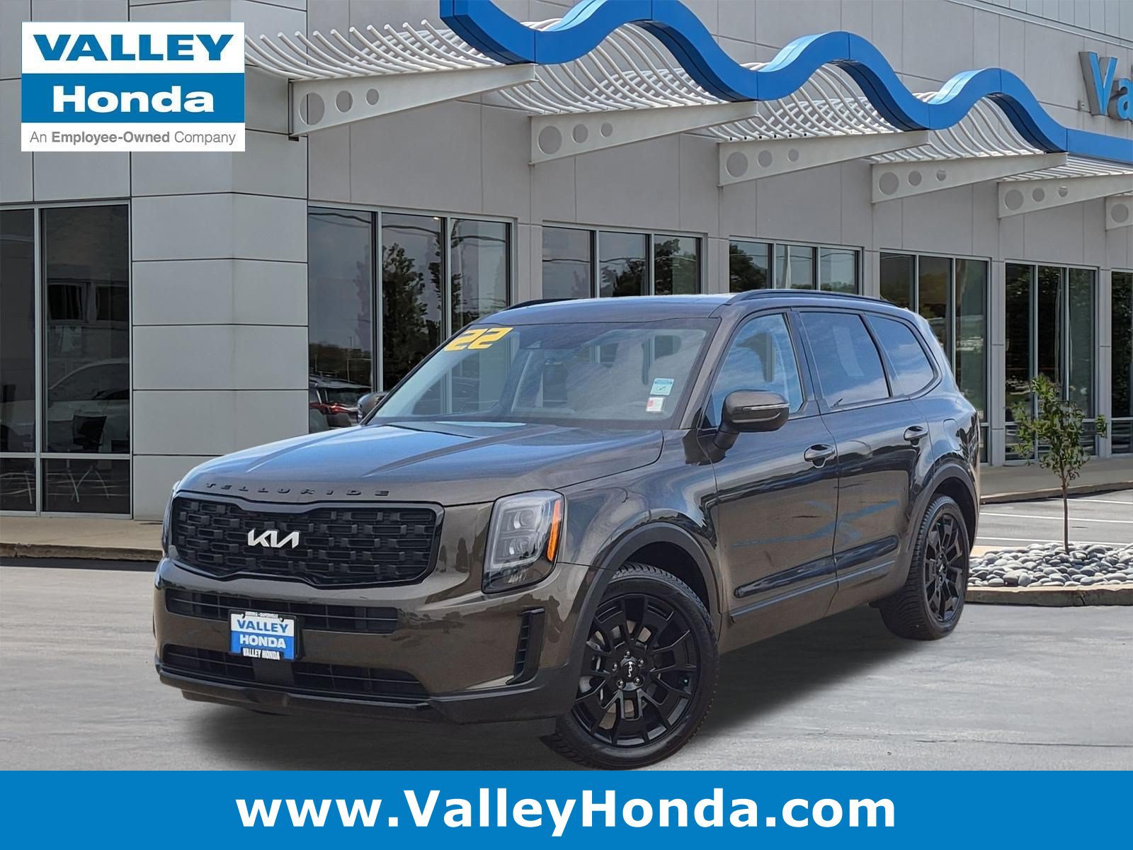 Used 2022 Kia Telluride EX w/ EX Premium Package