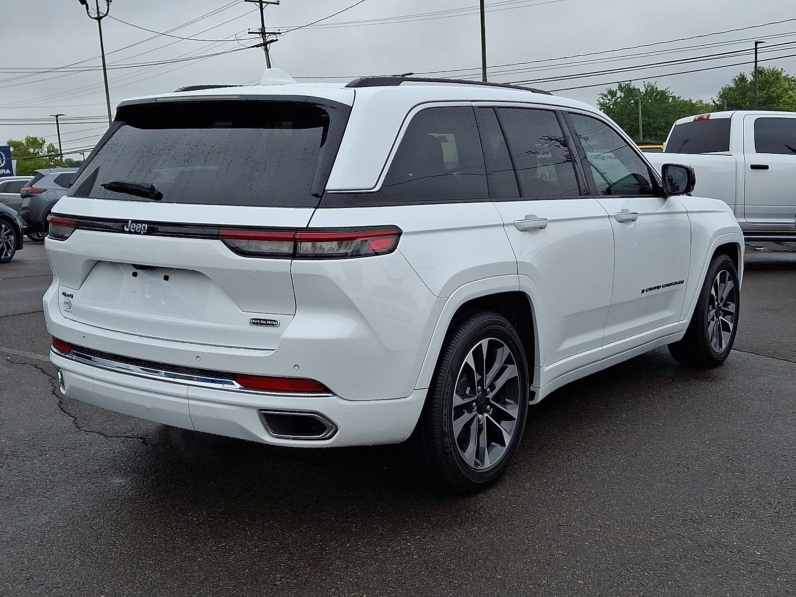 Used 2022 Jeep Grand Cherokee Overland AWD/4WD image 4