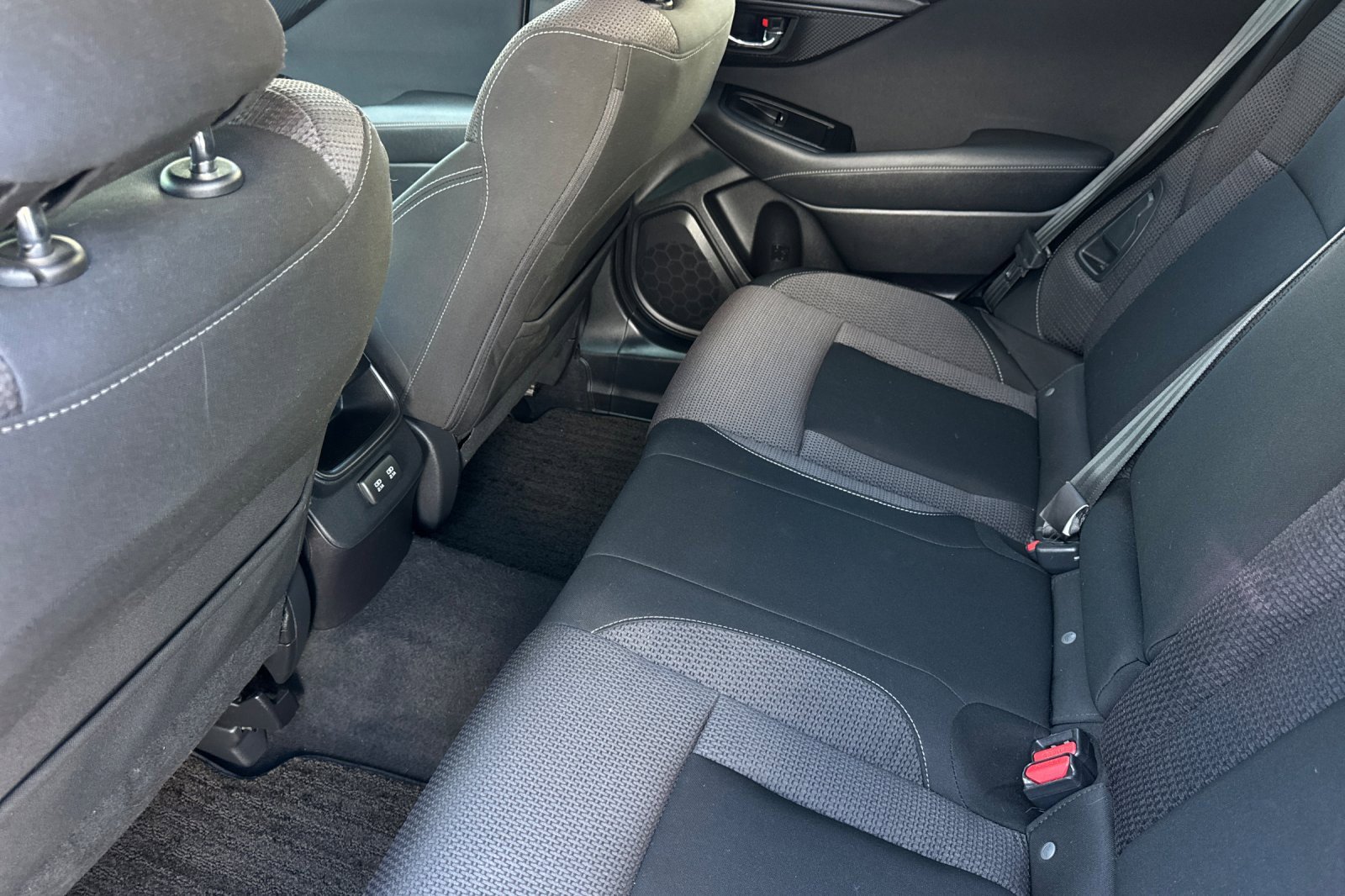 Used 2020 Subaru Outback Premium image 14