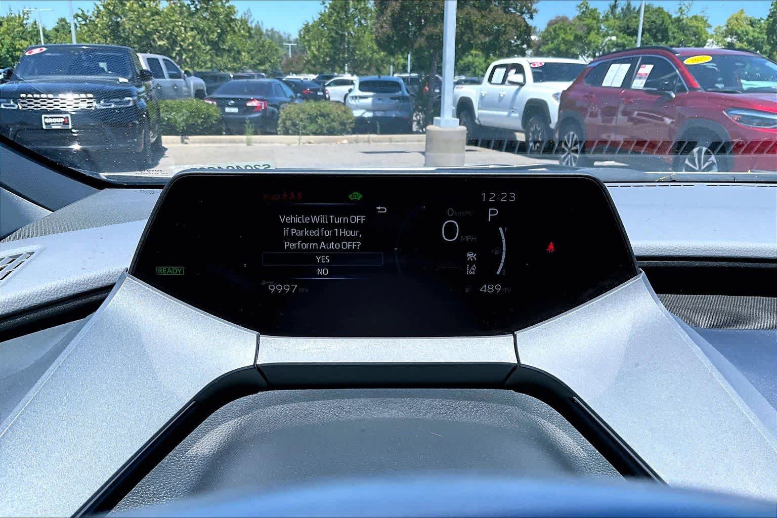 Used 2025 Toyota Prius LE FWD image 25