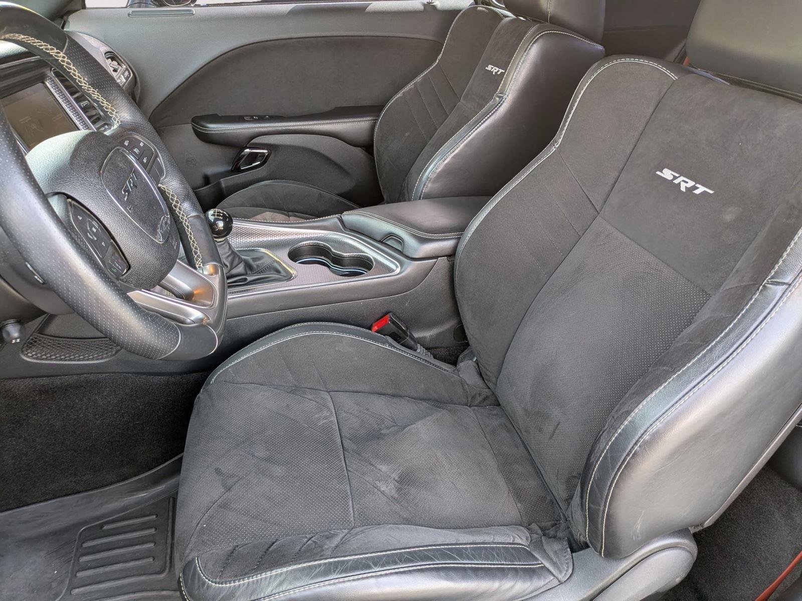 Used 2015 Dodge Challenger SRT Hellcat RWD image 24