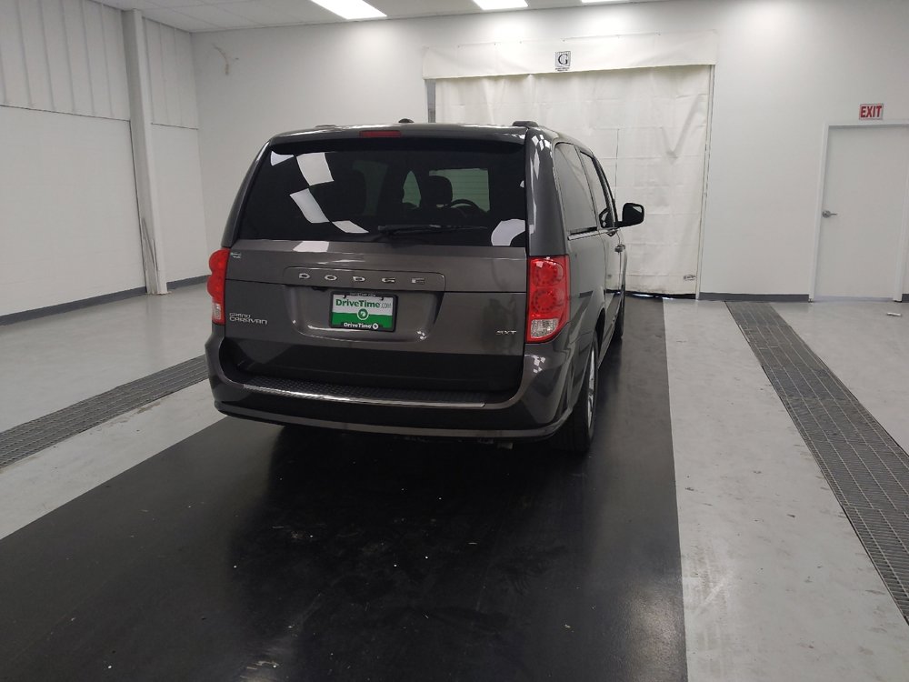 Used 2020 Dodge Grand Caravan SXT image 7