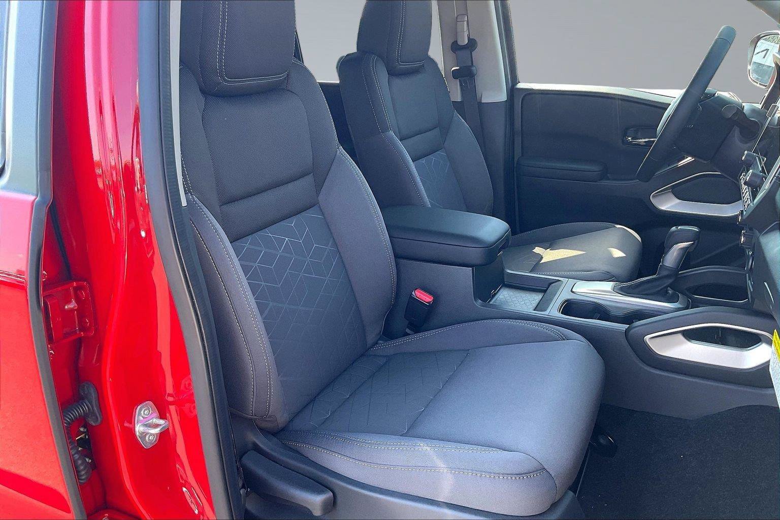 New 2027 Nissan Frontier SV w/ SV Convenience Package RWD image 9