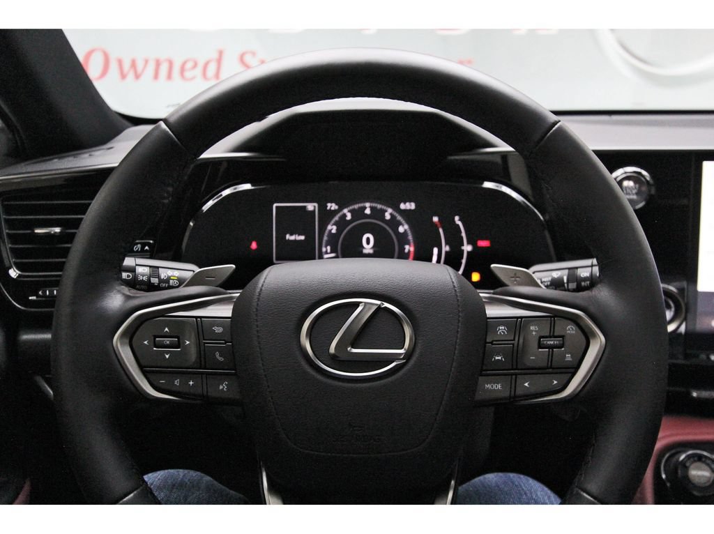 Used 2025 Lexus NX 250 FWD w/ Towing Package (2000 Lbs) image 15