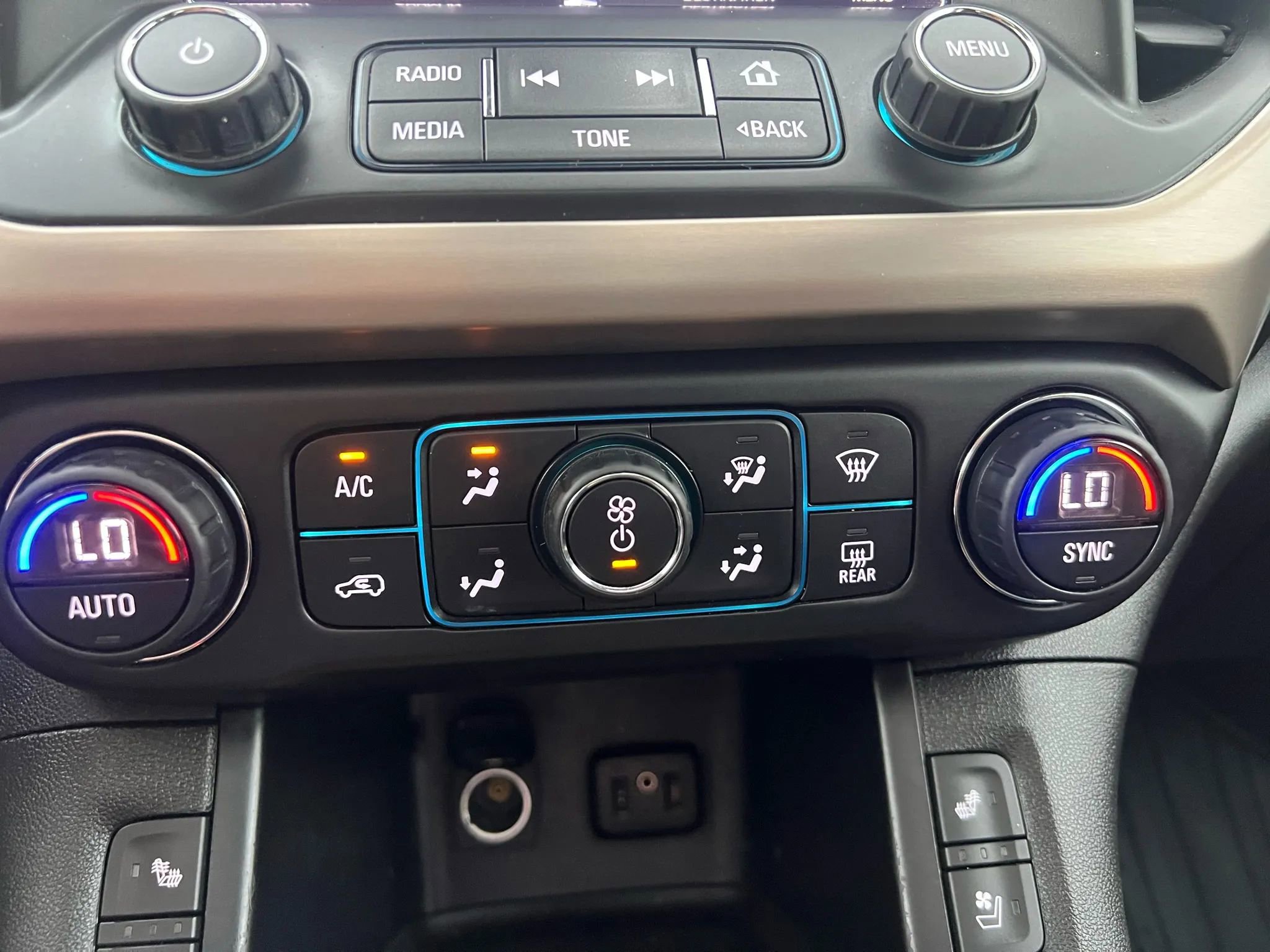 Used 2017 GMC Acadia Denali image 61