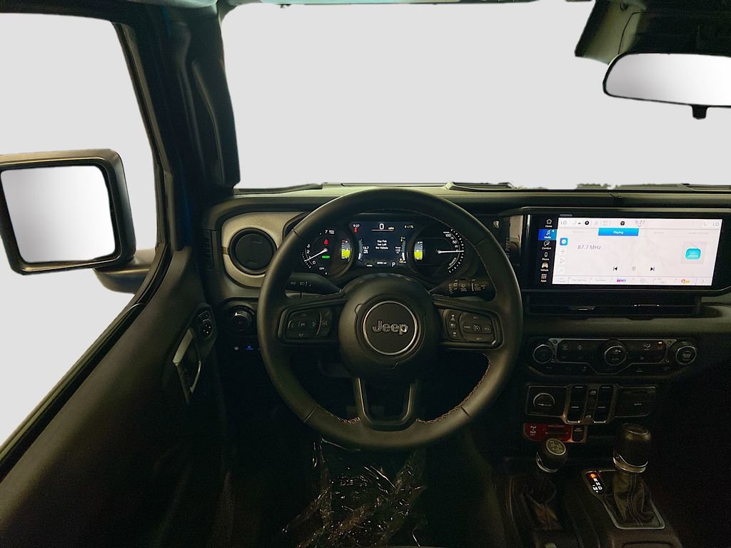 Used 2024 Jeep Wrangler Unlimited image 21