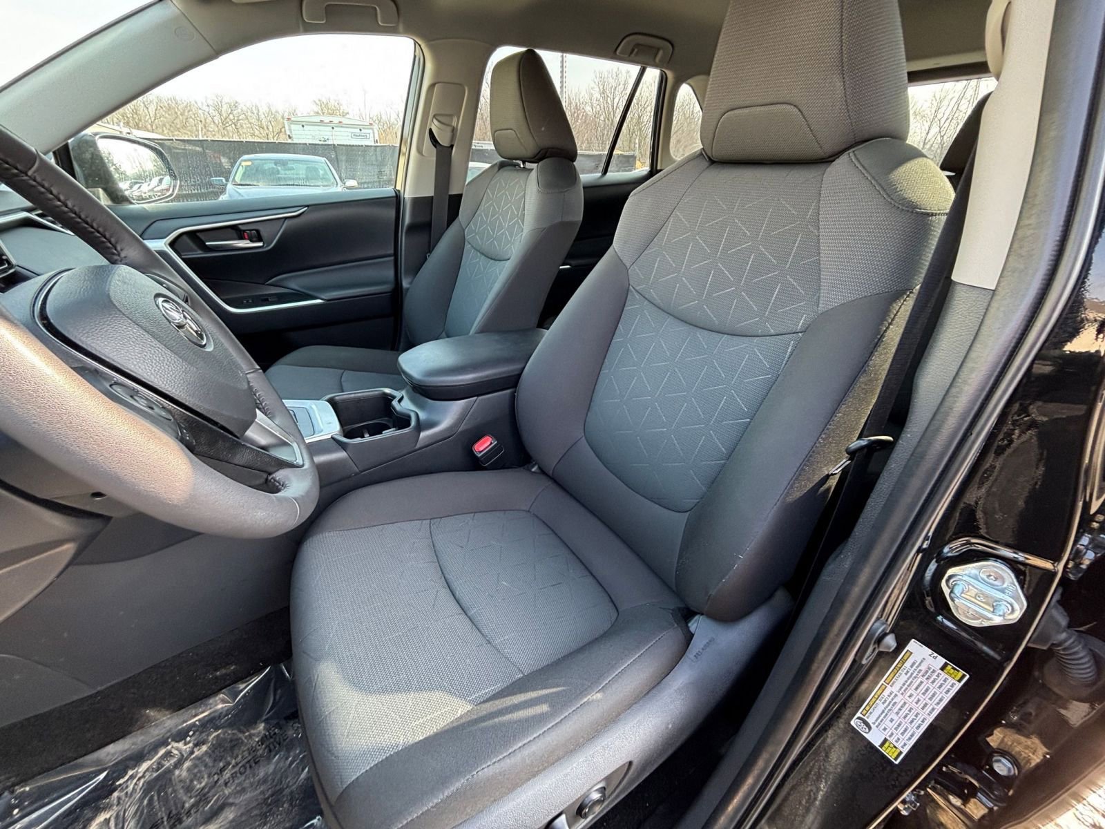 Used 2025 Toyota RAV4 XLE w/ Weather Package image 28