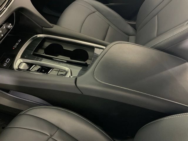 Used 2024 Buick Enclave Essence AWD/4WD image 18