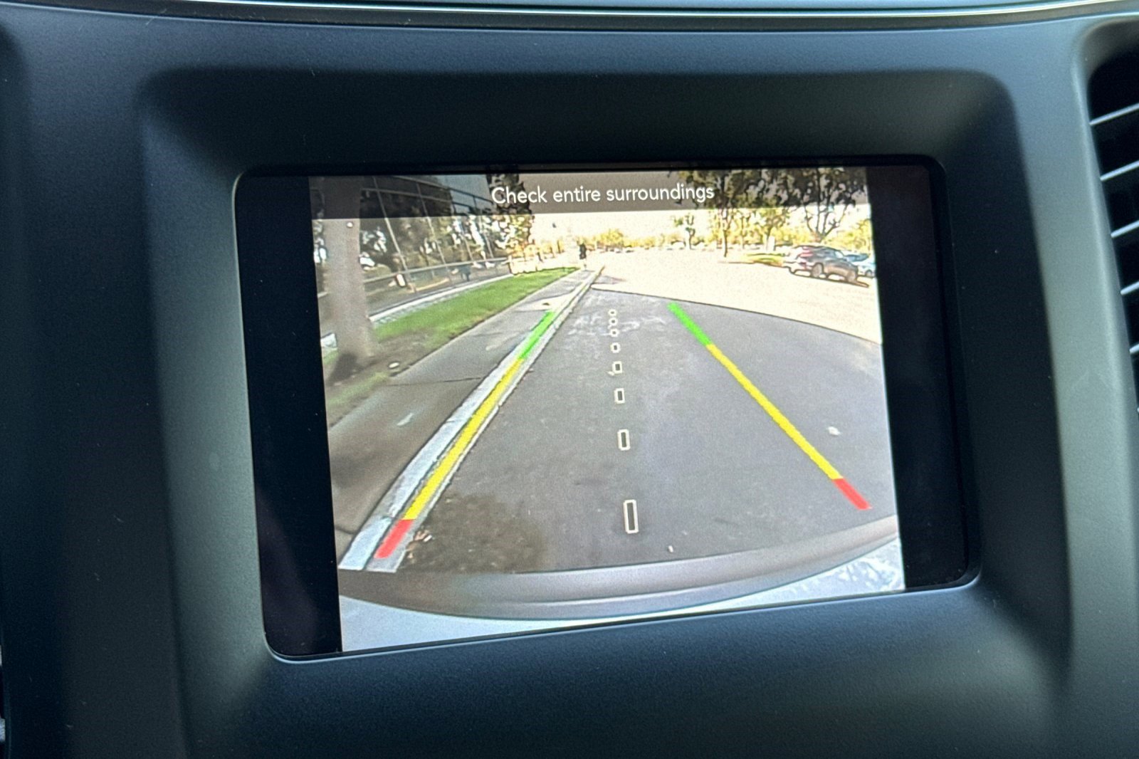 Used 2020 Jeep Cherokee Latitude image 25