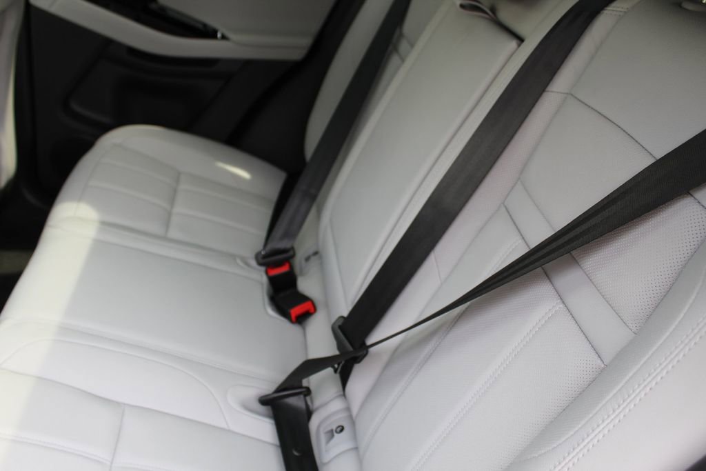 Used 2026 Land Rover Range Rover Evoque S AWD/4WD image 4