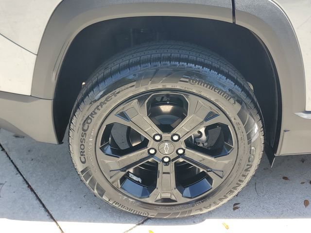 Certified 2026 Chevrolet Equinox LT w/ Midnight Edition image 7