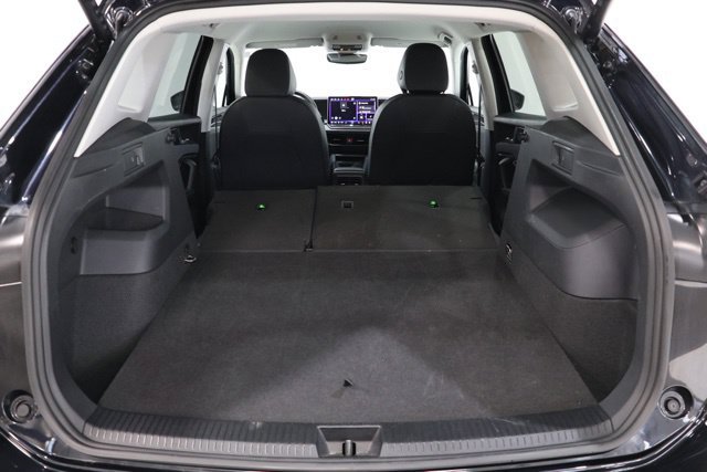 Used 2026 Volkswagen Tiguan SE AWD/4WD image 33