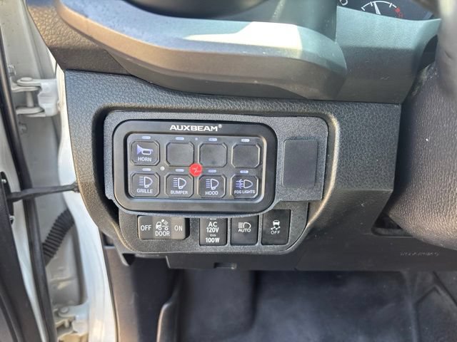 Used 2021 Toyota Tacoma TRD Off-Road w/ Technology Package AWD/4WD image 18