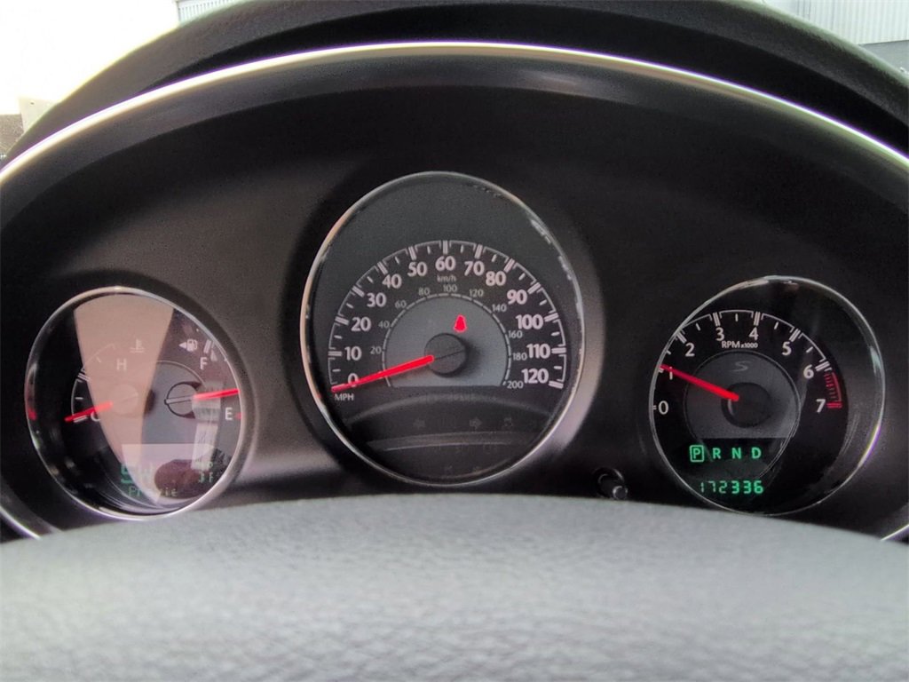 Used 2014 Chrysler 200 Limited w/ Sun/Sound Group image 11