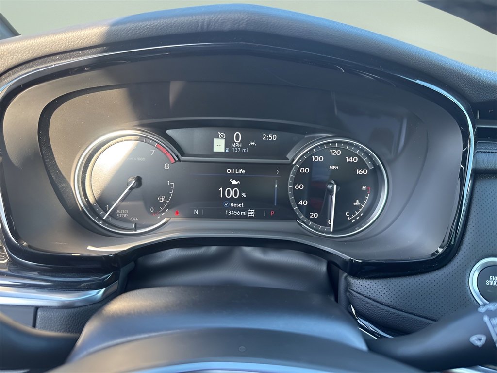 Used 2025 Cadillac XT5 Premium Luxury image 25