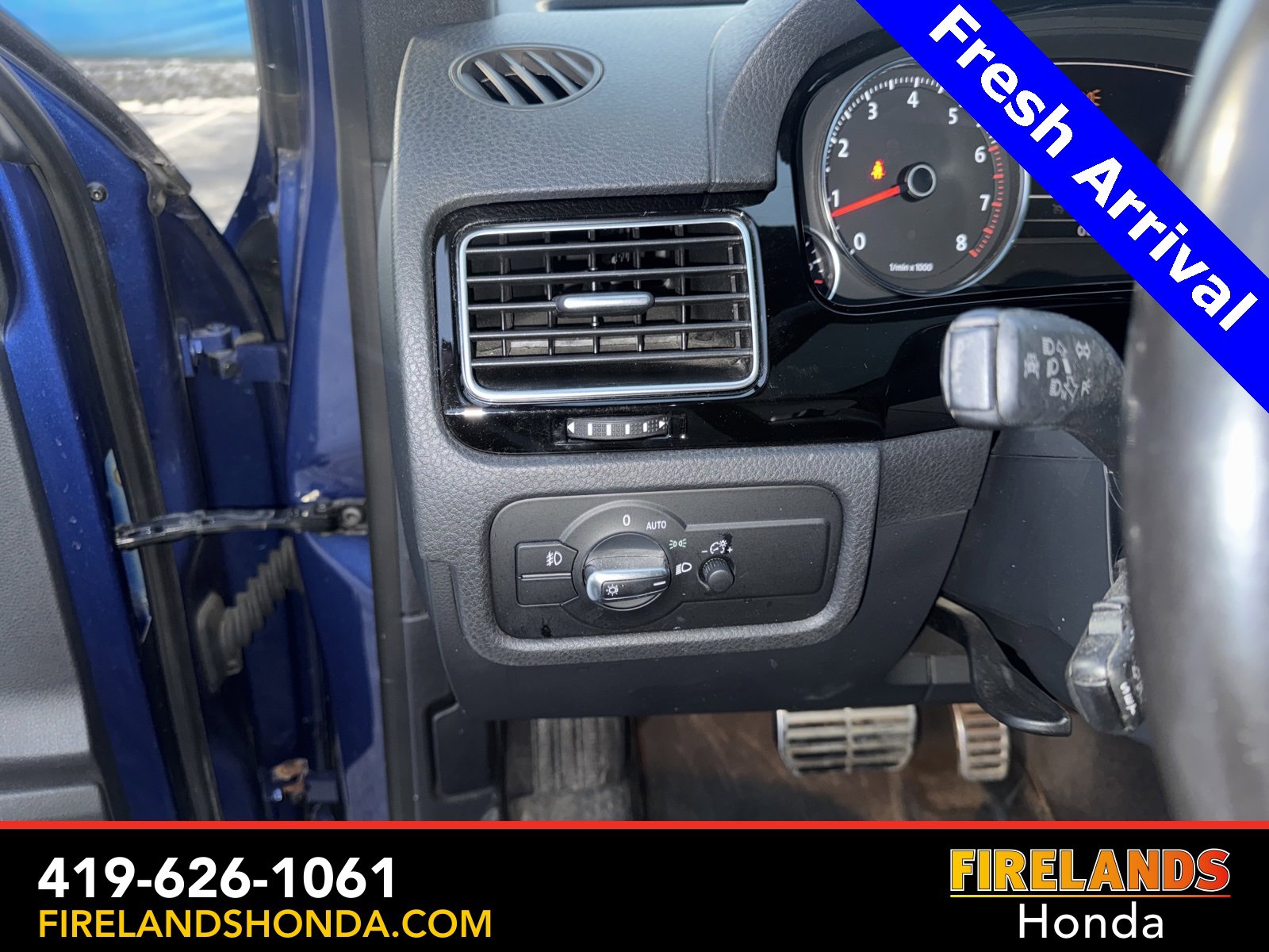 Used 2017 Volkswagen Touareg Wolfsburg Edition image 17