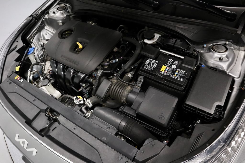 Used 2024 Kia Forte LXS FWD image 17