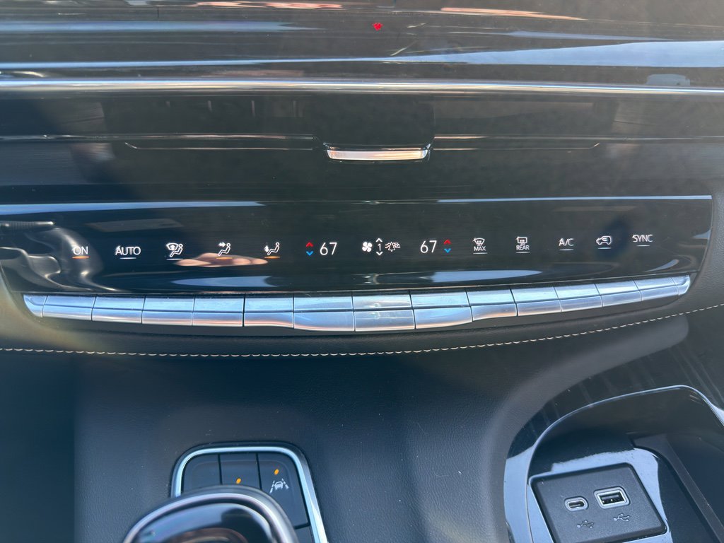 Used 2021 Cadillac Escalade ESV Sport w/ Driver Assist Tech Package image 32