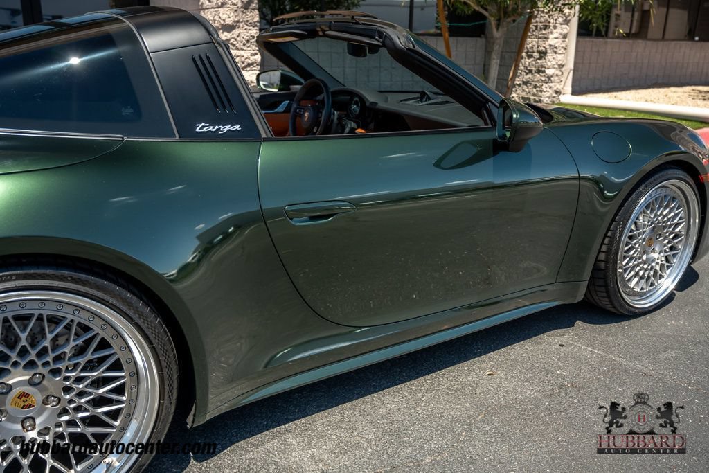 Used 2024 Porsche 911 AWD/4WD image 32