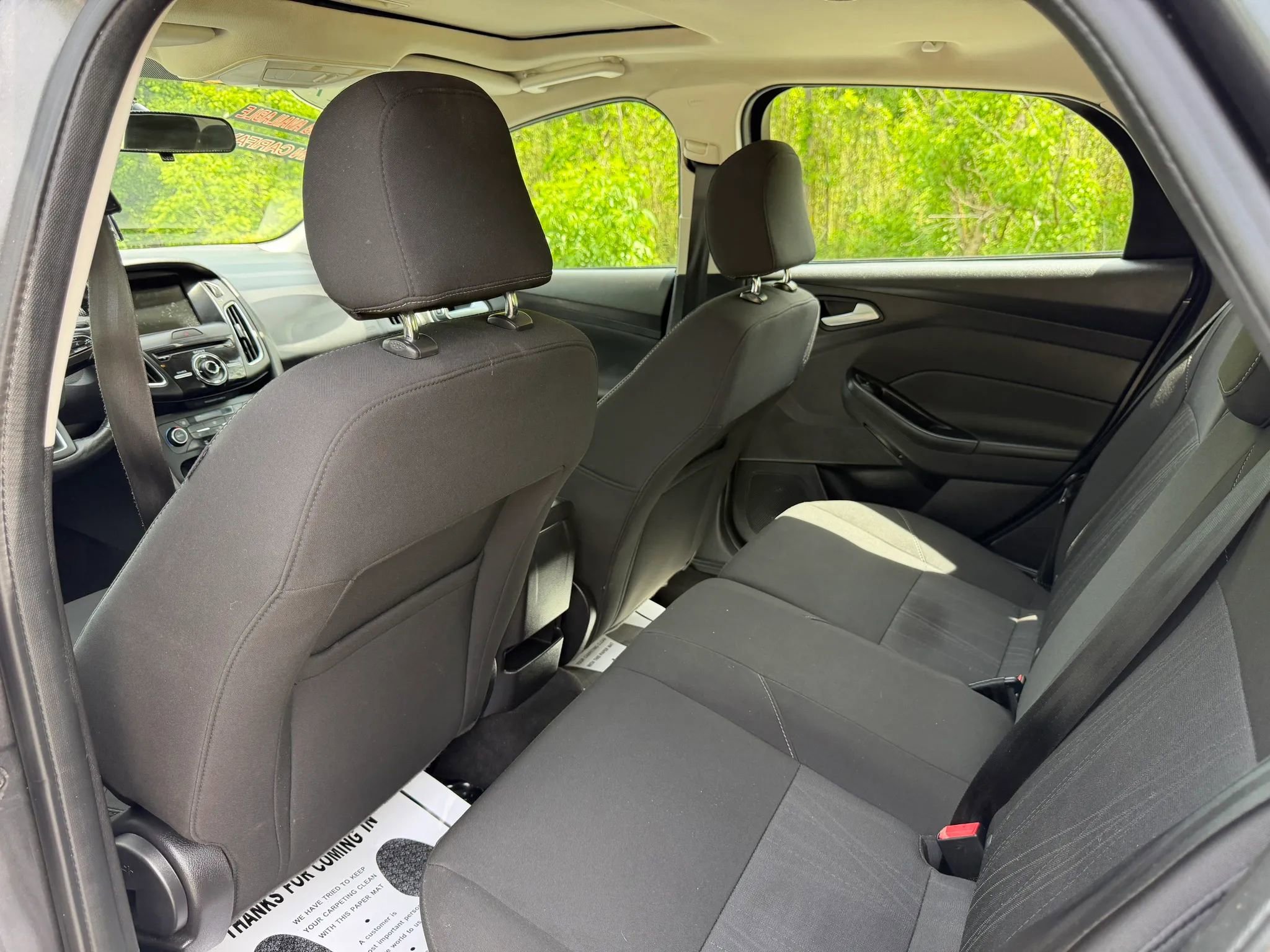 Used 2017 Ford Focus SEL w/ Cold Weather Package FWD image 19