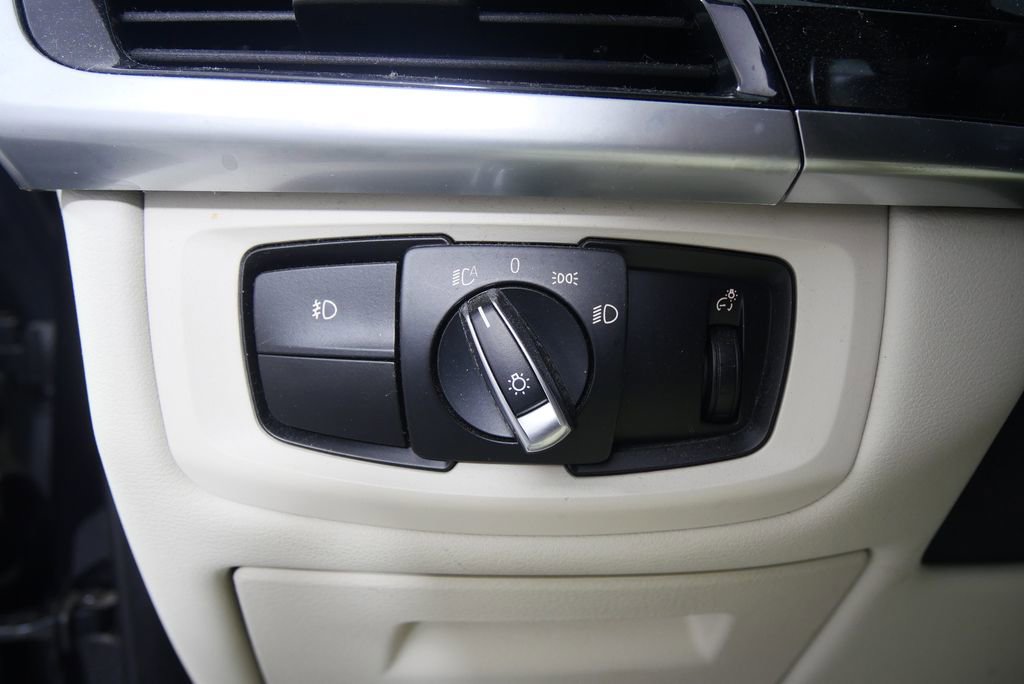 Used 2018 BMW X5 sDrive35i w/ Lighting Package image 17