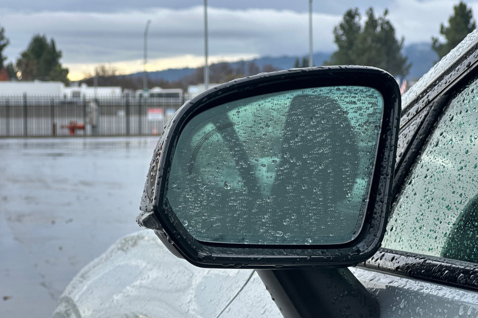 Used 2024 Volvo S60 B5 Plus image 53