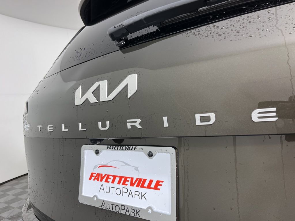 Used 2024 Kia Telluride SX Prestige X-Line AWD/4WD image 3