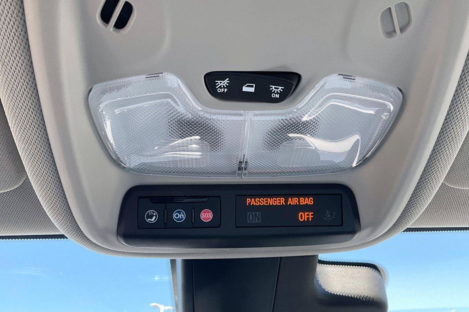Used 2021 Buick Encore GX Select FWD image 38