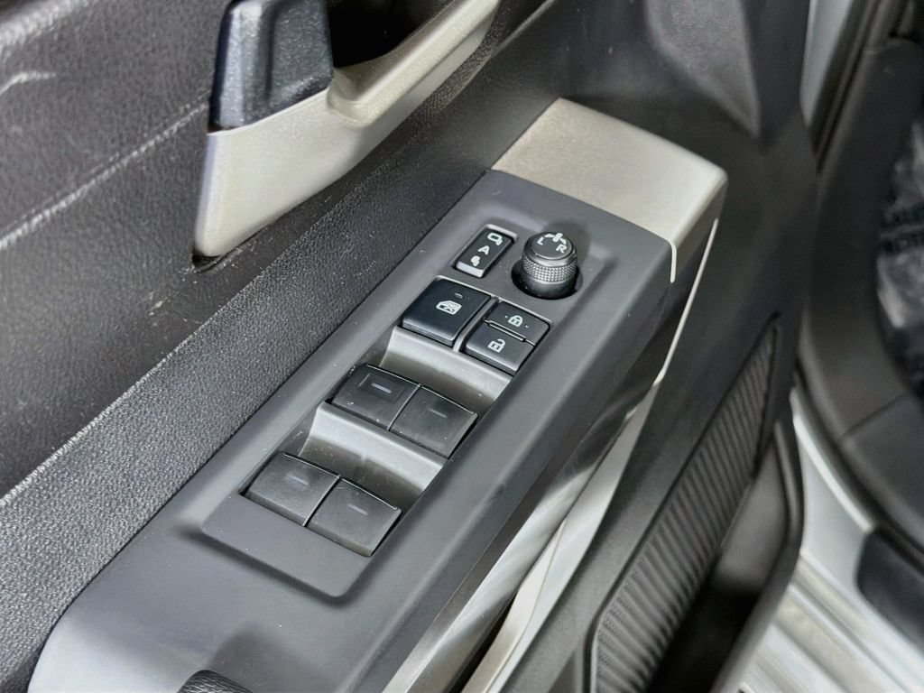Used 2022 Toyota Tundra SR5 AWD/4WD image 17