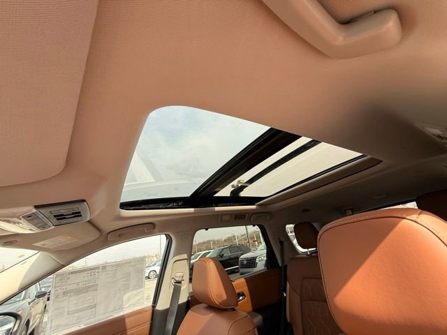 New 2026 Nissan Pathfinder Platinum w/ Cargo Package image 14