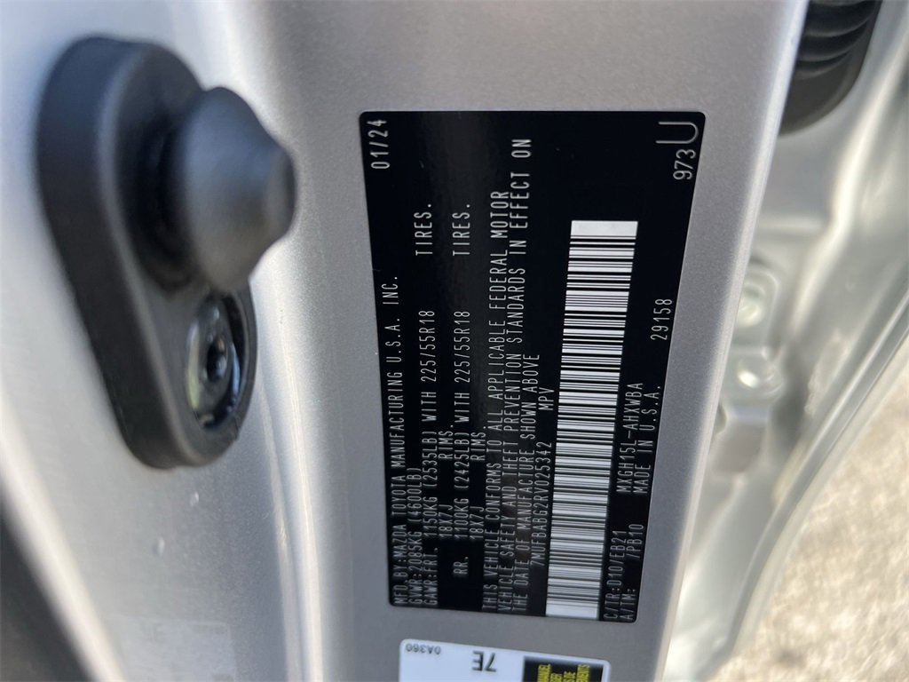 Used 2024 Toyota Corolla Cross XSE image 28