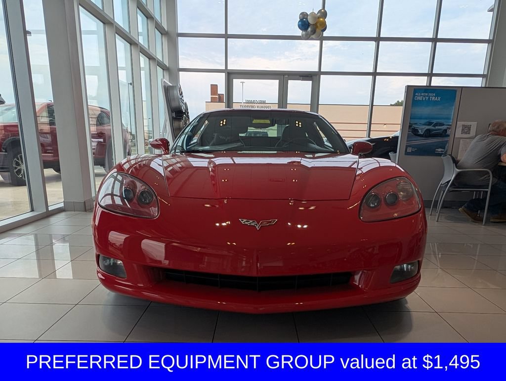 Used 2007 Chevrolet Corvette Coupe w/ Preferred Equipment Group RWD video 2