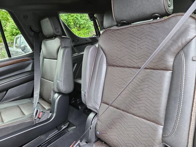 Used 2023 Chevrolet Tahoe High Country AWD/4WD image 22