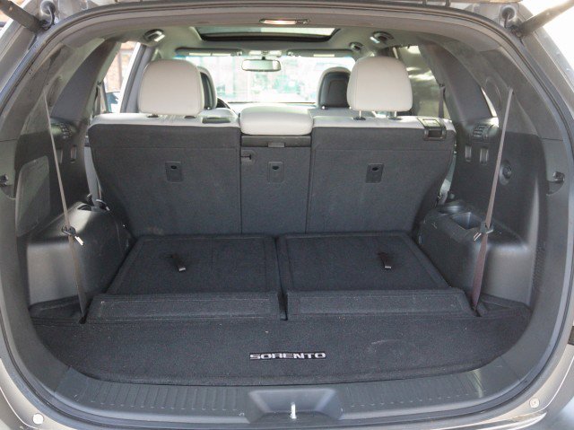 Used 2015 Kia Sorento SX image 34
