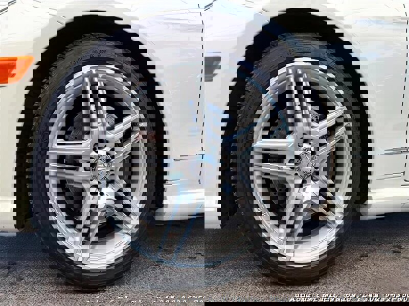 Used 2011 Mercedes-Benz E 550 Cabriolet image 27