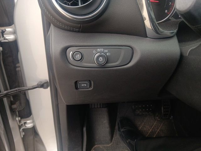 Used 2019 Chevrolet Blazer LT image 4