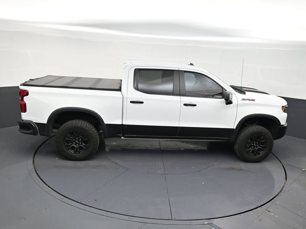 Used 2022 Chevrolet Silverado 1500 ZR2 w/ Technology Package image 17